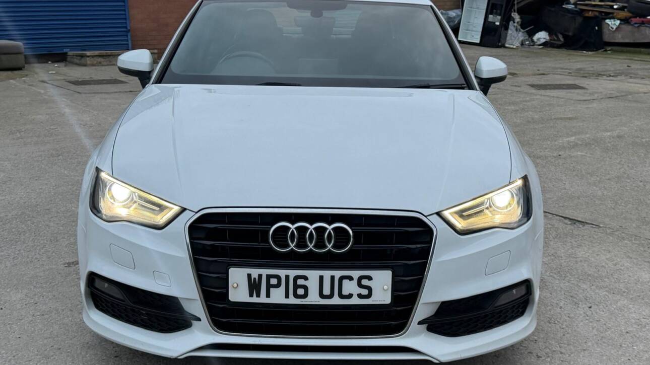 AUDI A1 1.4 TFSI AUTOMATIC S-TRONIC 2011